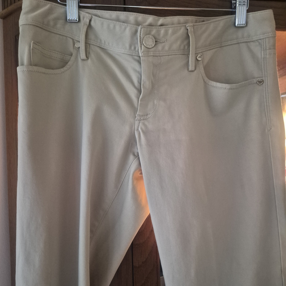 Lilly Pulitzer Silver Metal Nameplate Tan Pants with Embroidered Loop